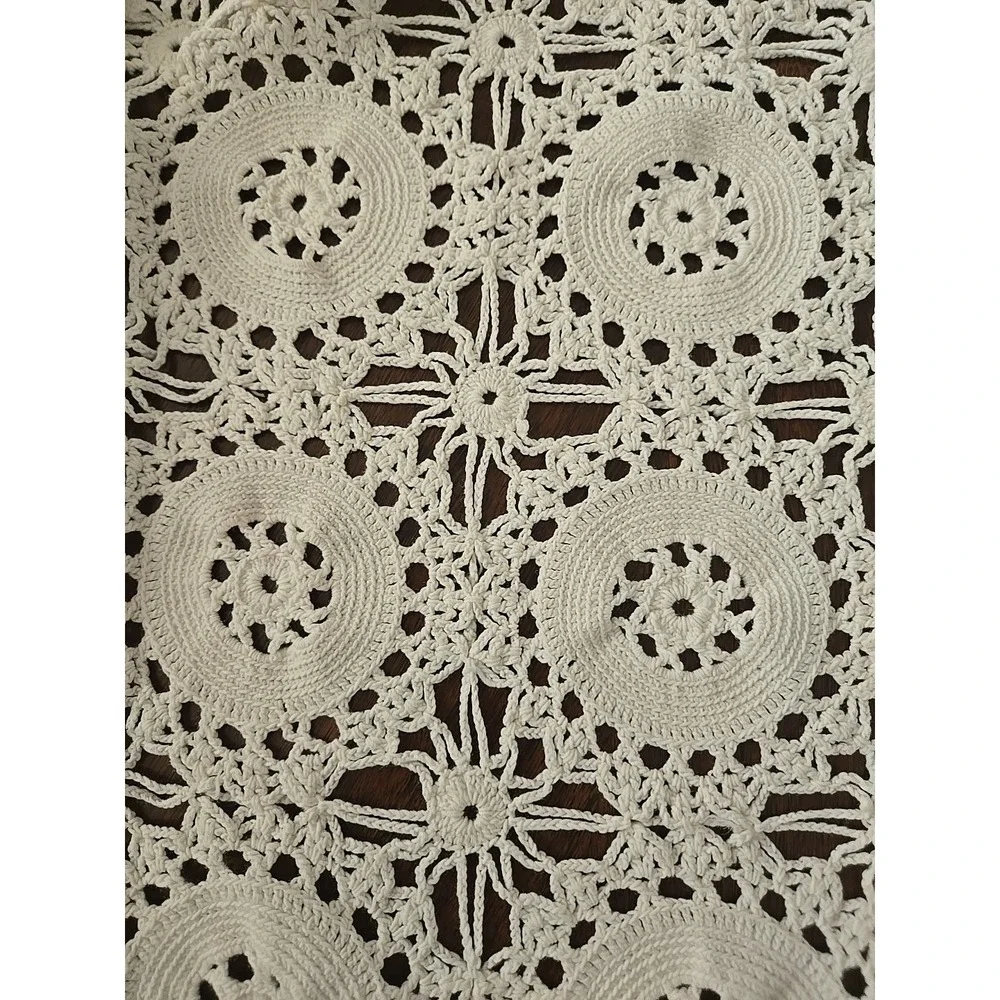 Vintage Hand Crocheted‎ Ecru Tablecloth or Coverlet Beadspread 72 × 65